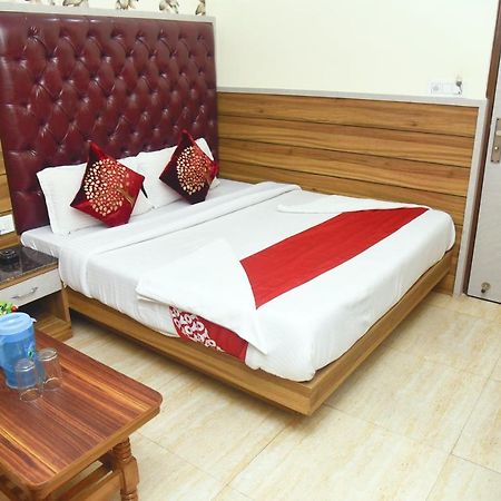 ניו דלהי Hotel Delhi Darshan Deluxe-By Rsl Hospitality מראה חיצוני תמונה