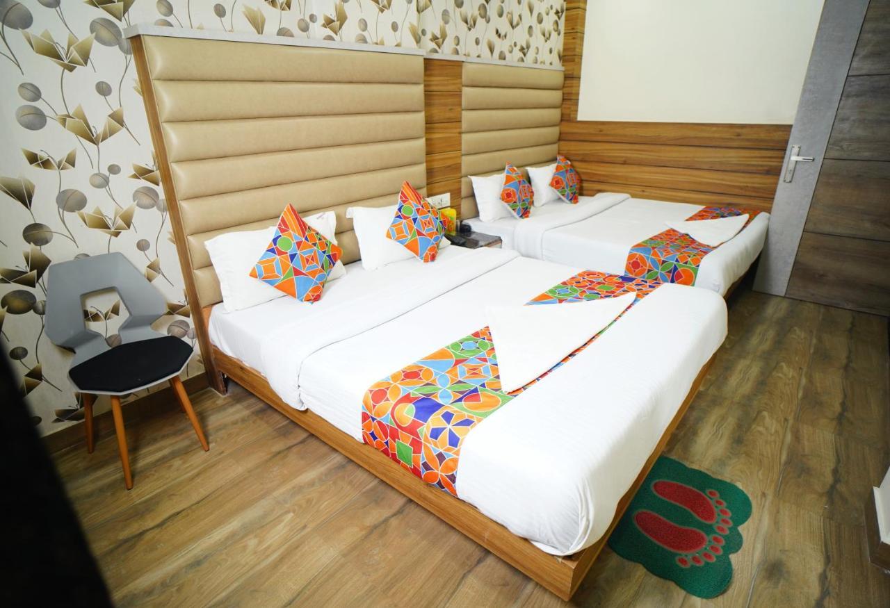 ניו דלהי Hotel Delhi Darshan Deluxe-By Rsl Hospitality מראה חיצוני תמונה