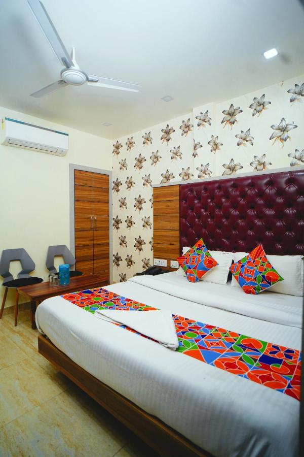 ניו דלהי Hotel Delhi Darshan Deluxe-By Rsl Hospitality מראה חיצוני תמונה