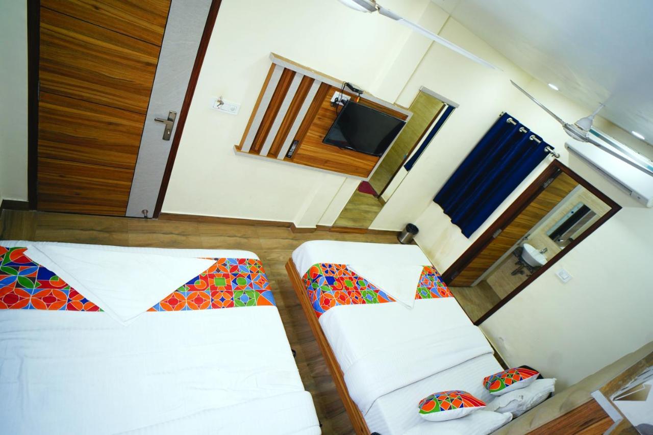 ניו דלהי Hotel Delhi Darshan Deluxe-By Rsl Hospitality מראה חיצוני תמונה